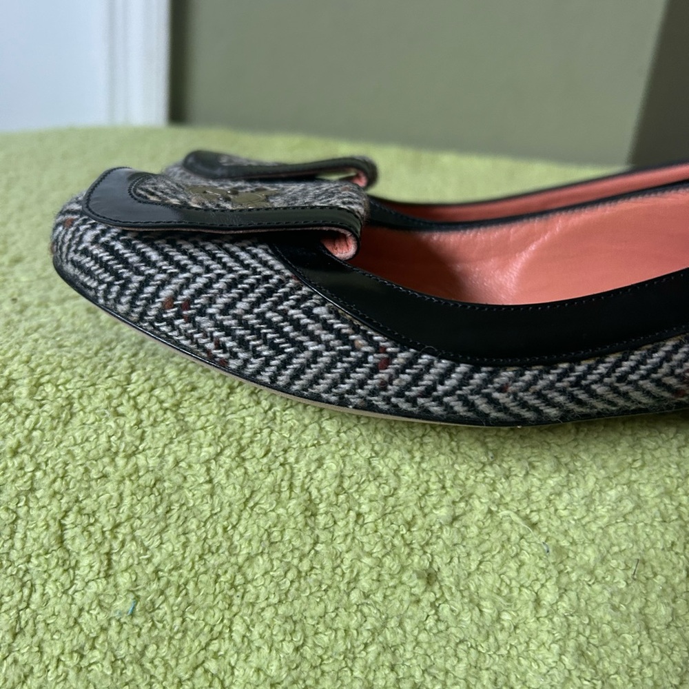 TO & CO Italy Elegant Black and Gray Women's Flats - Picture 7 of 12